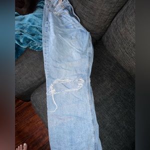 American Eagle Light wash Boyfriend Jeans